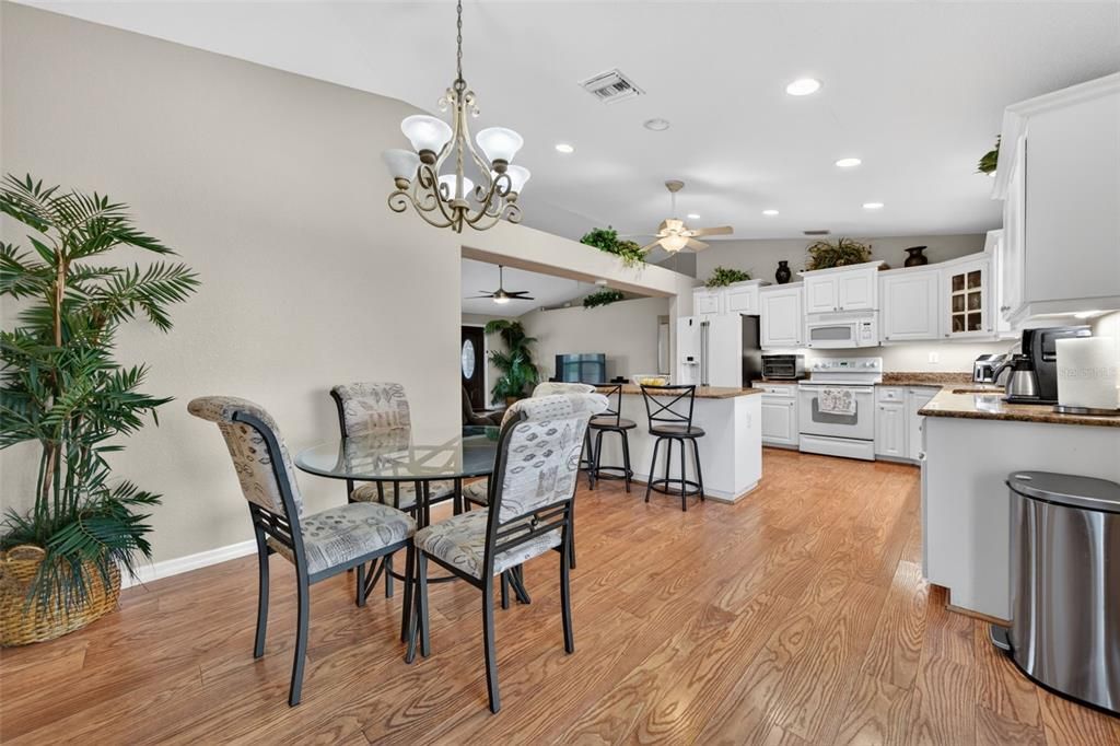 For Sale: $470,000 (3 beds, 2 baths, 1408 Square Feet)