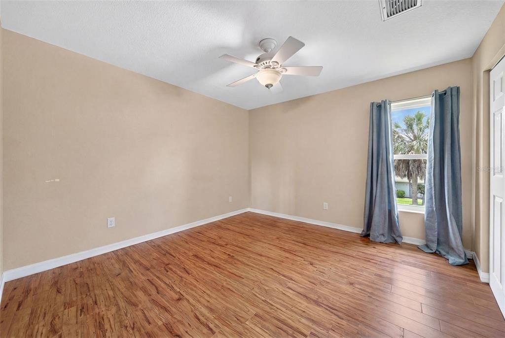 For Sale: $470,000 (3 beds, 2 baths, 1408 Square Feet)