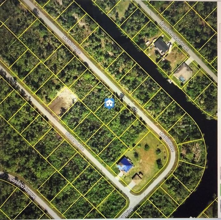 En Venta: $15,000 (0.23 acres)