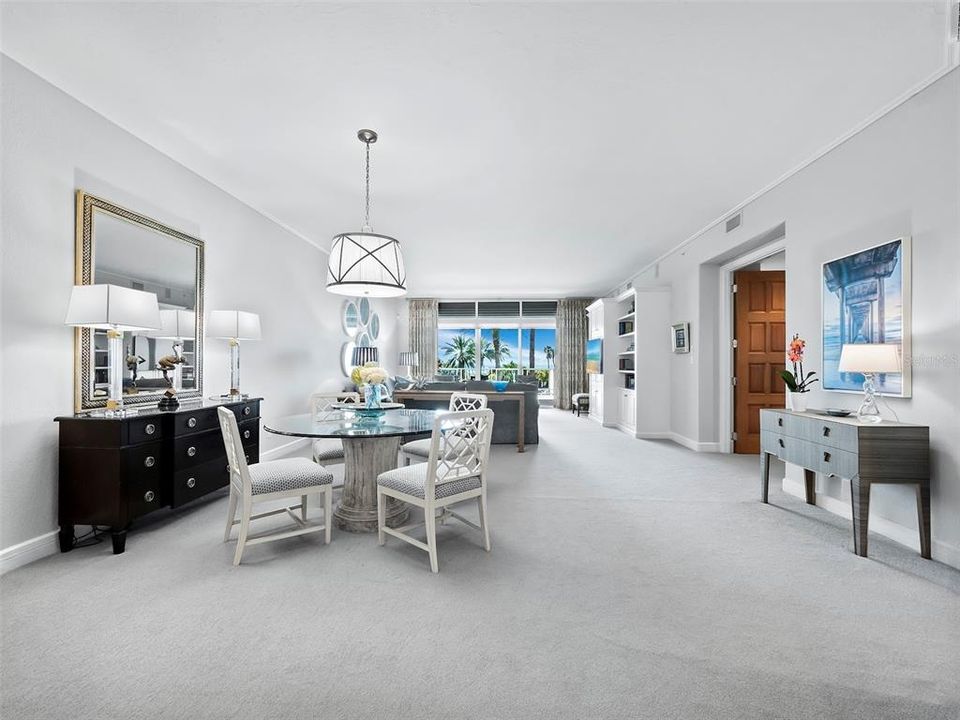 For Sale: $1,995,000 (3 beds, 2 baths, 2448 Square Feet)