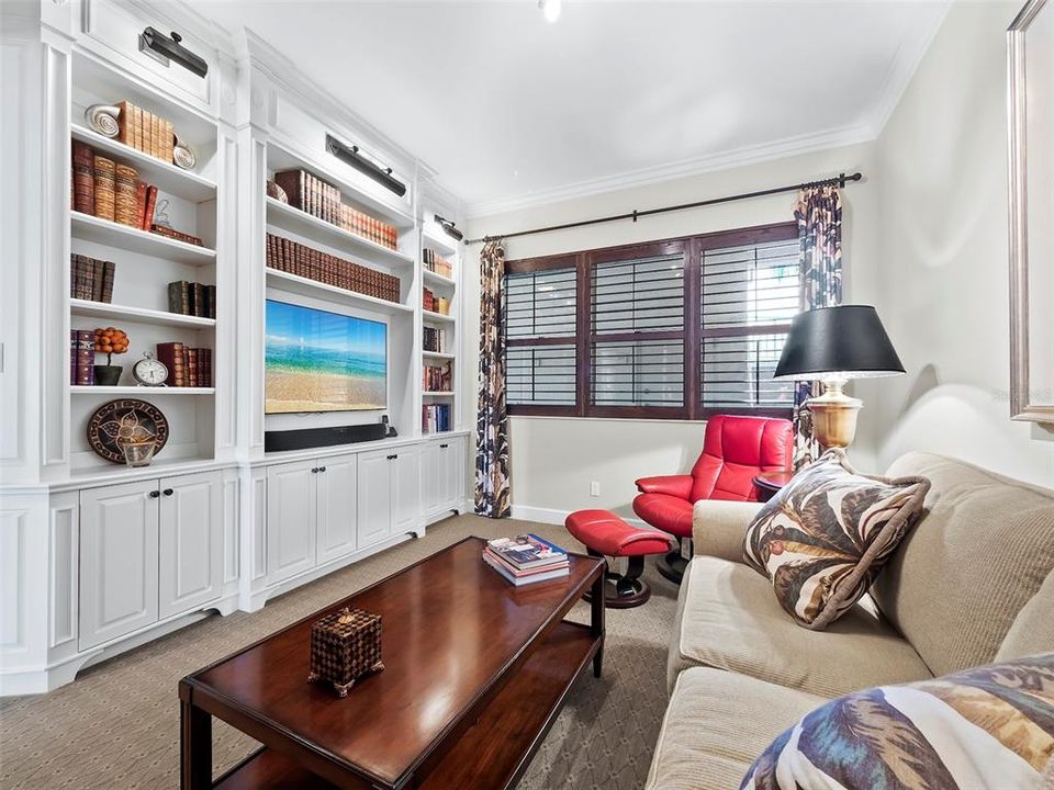 For Sale: $1,995,000 (3 beds, 2 baths, 2448 Square Feet)