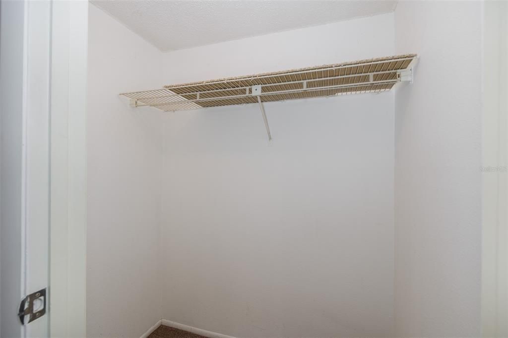 For Sale: $199,000 (2 beds, 2 baths, 1096 Square Feet)