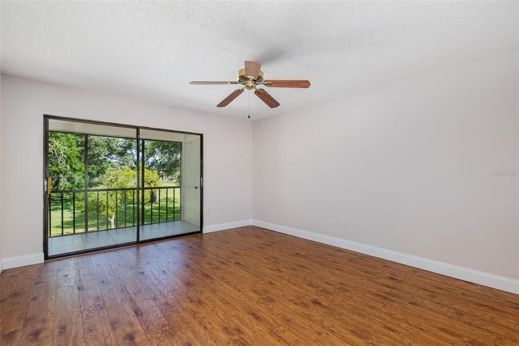 For Sale: $199,000 (2 beds, 2 baths, 1096 Square Feet)