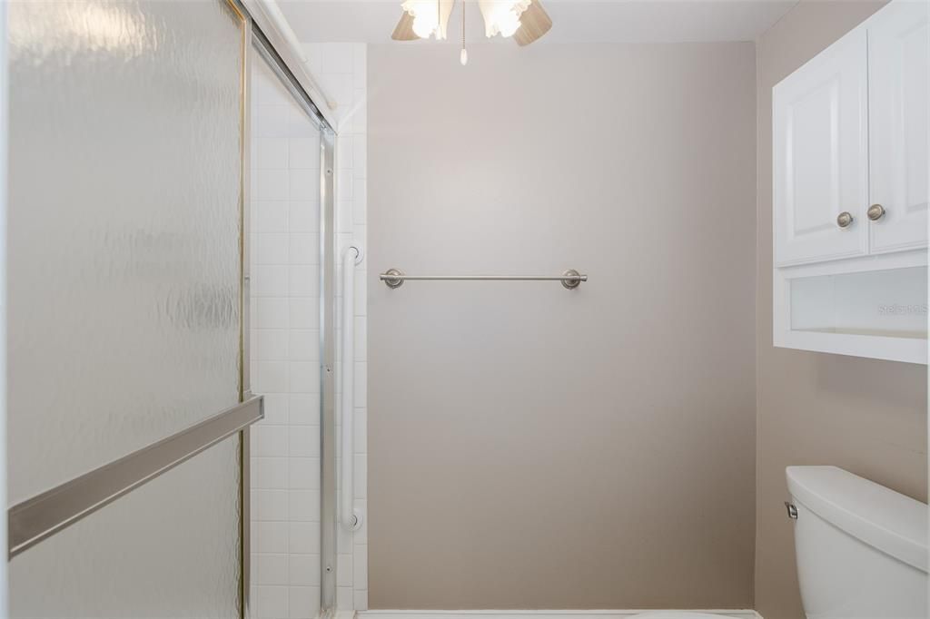 For Sale: $199,000 (2 beds, 2 baths, 1096 Square Feet)