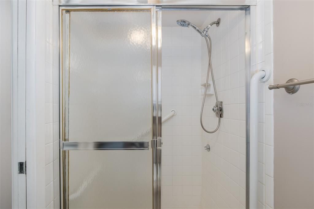 For Sale: $199,000 (2 beds, 2 baths, 1096 Square Feet)