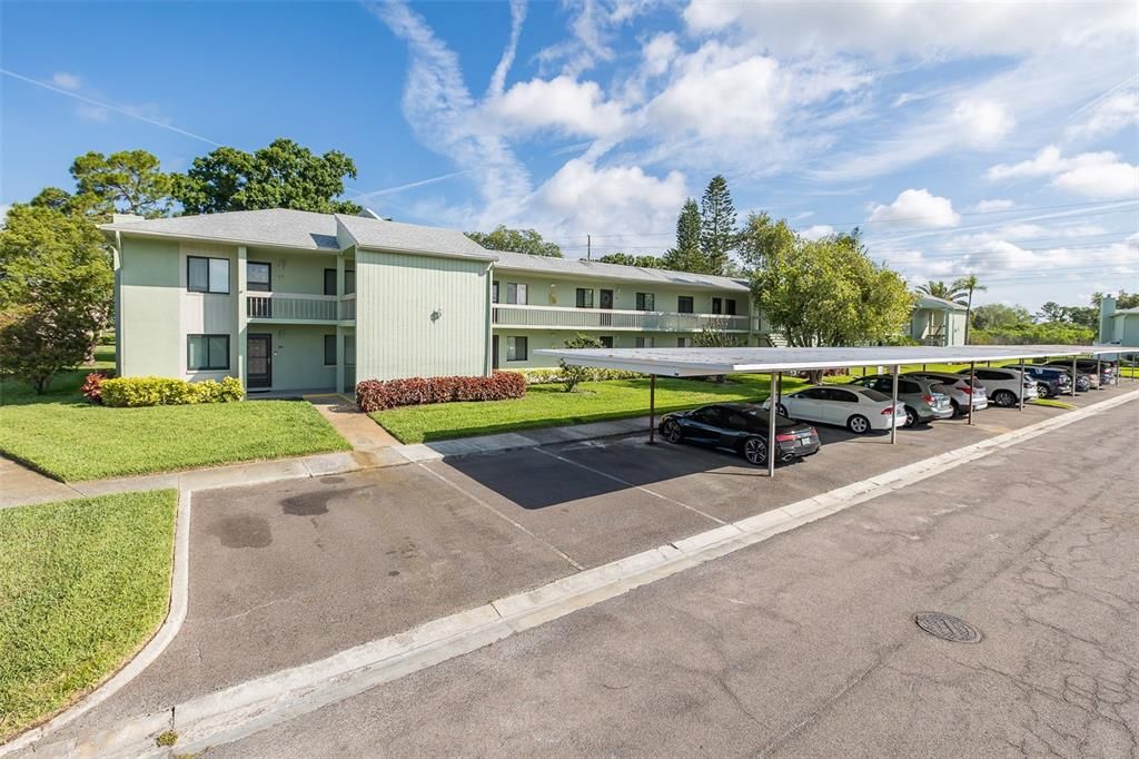 For Sale: $199,000 (2 beds, 2 baths, 1096 Square Feet)