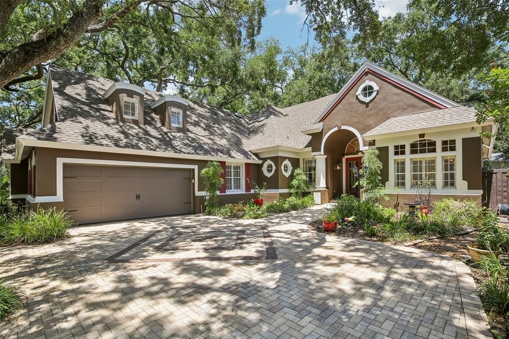 For Sale: $1,275,000 (3 beds, 3 baths, 3200 Square Feet)