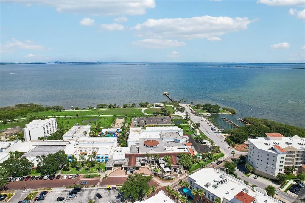 For Sale: $1,275,000 (3 beds, 3 baths, 3200 Square Feet)