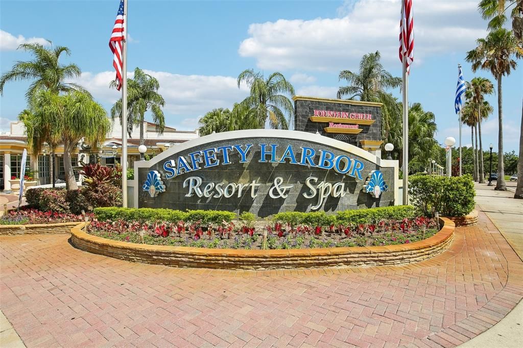 For Sale: $1,275,000 (3 beds, 3 baths, 3200 Square Feet)