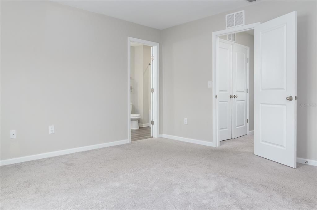For Rent: $2,195 (3 beds, 2 baths, 1421 Square Feet)