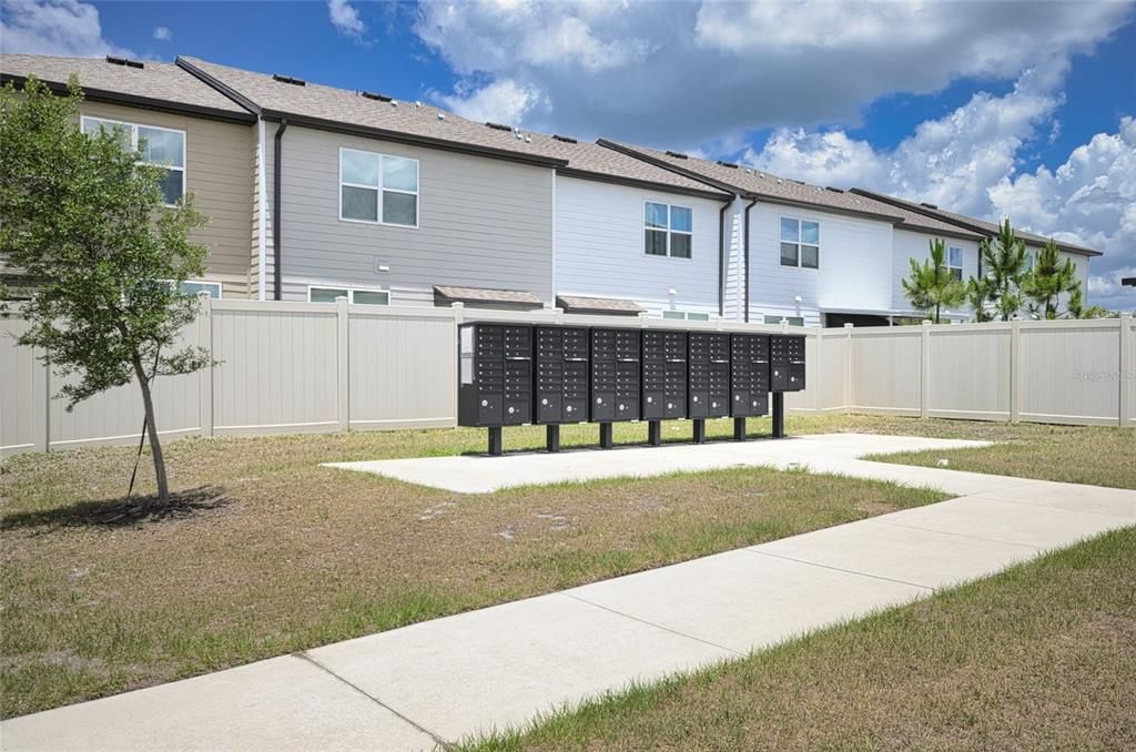 For Rent: $2,195 (3 beds, 2 baths, 1421 Square Feet)