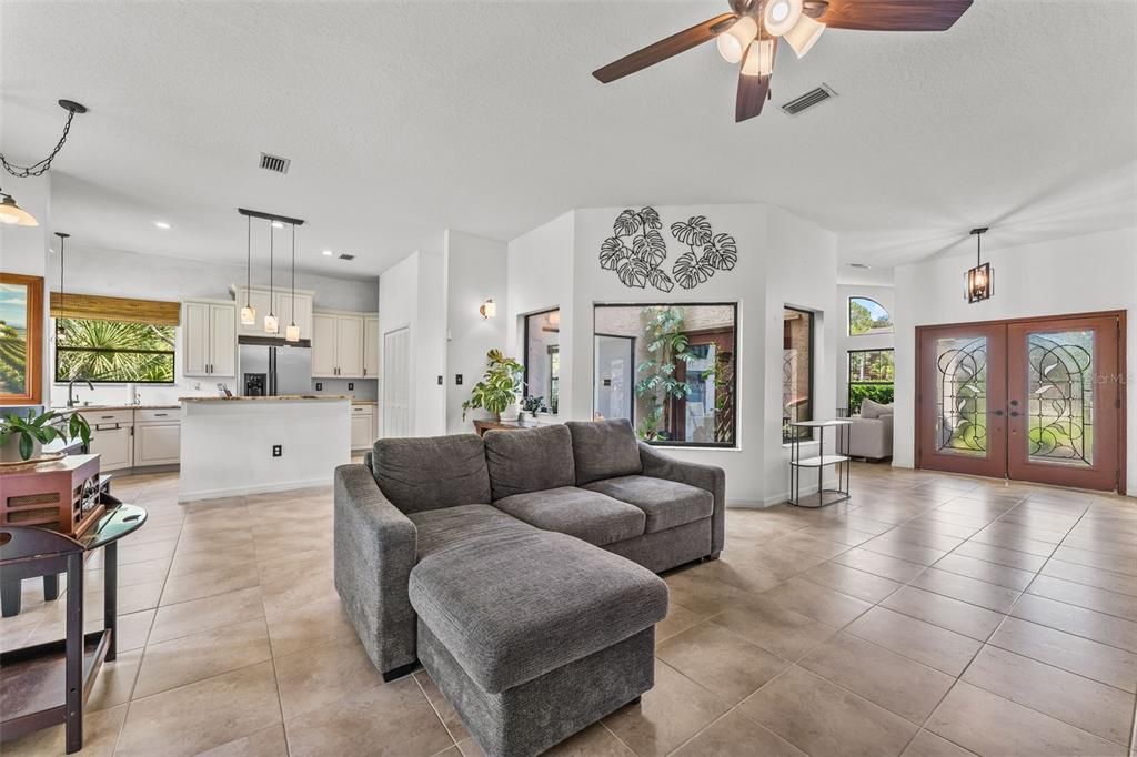 For Sale: $559,999 (3 beds, 2 baths, 2106 Square Feet)