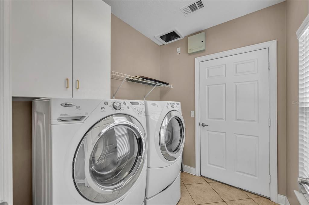 Activo con contrato: $665,000 (4 camas, 3 baños, 2749 Pies cuadrados)