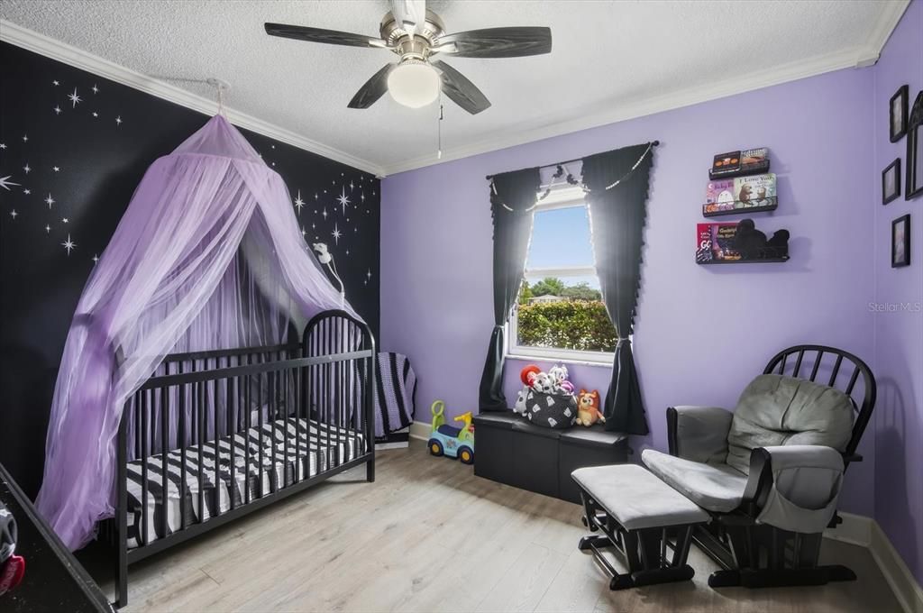 For Sale: $260,000 (3 beds, 2 baths, 1237 Square Feet)