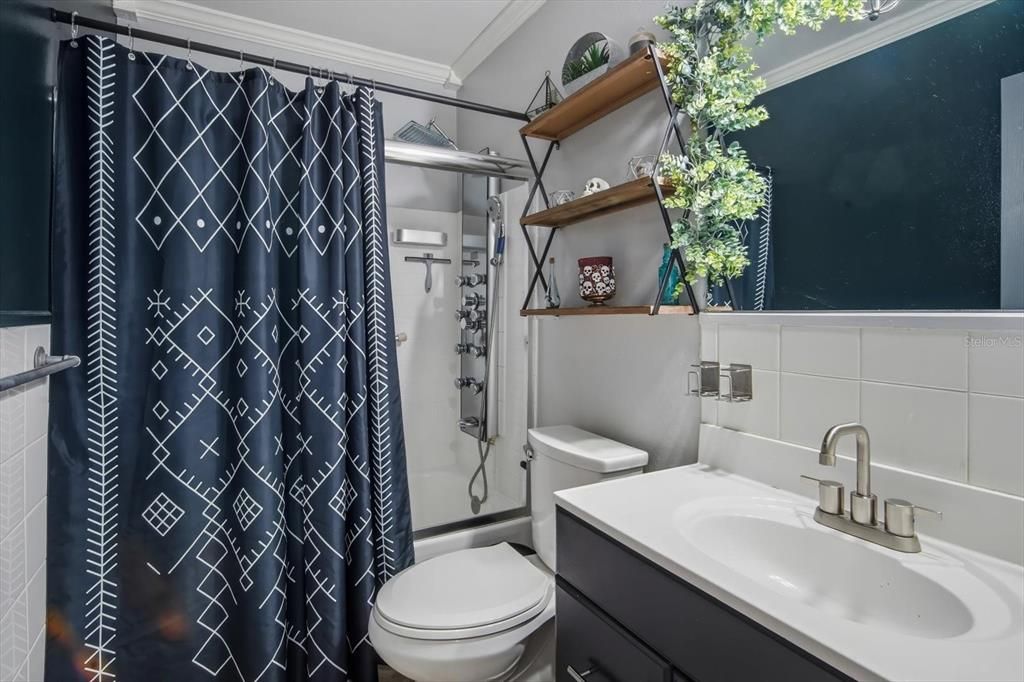 For Sale: $260,000 (3 beds, 2 baths, 1237 Square Feet)