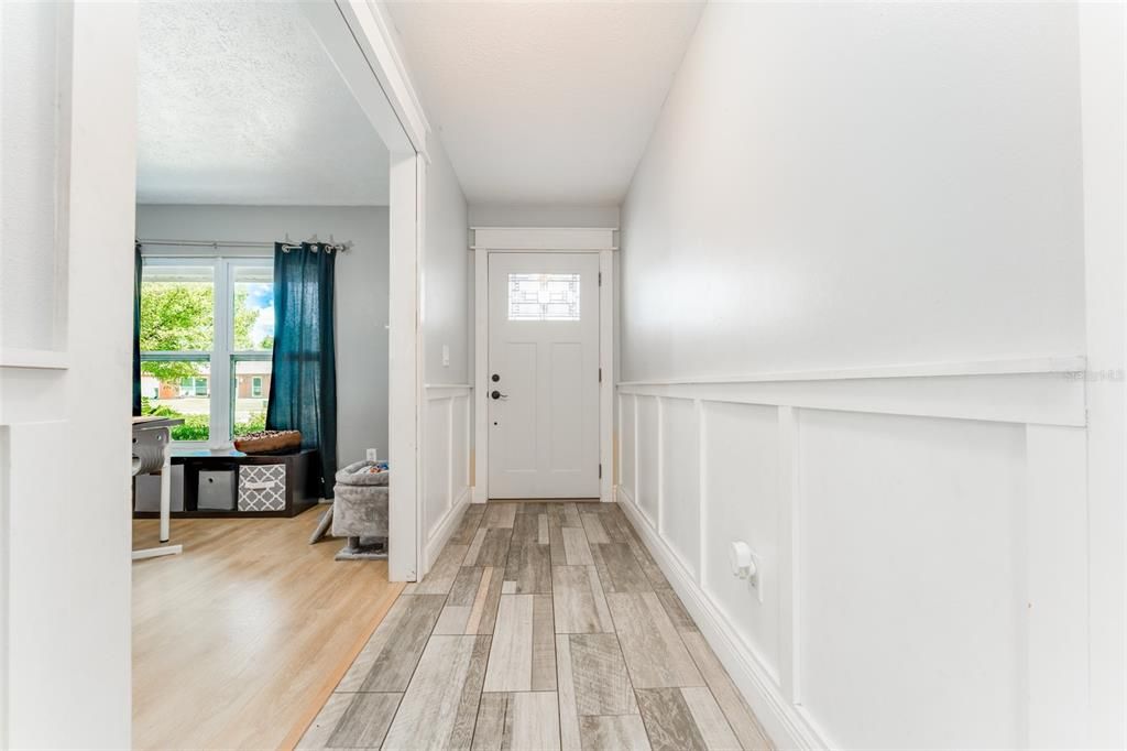 Activo con contrato: $365,000 (3 camas, 2 baños, 1829 Pies cuadrados)