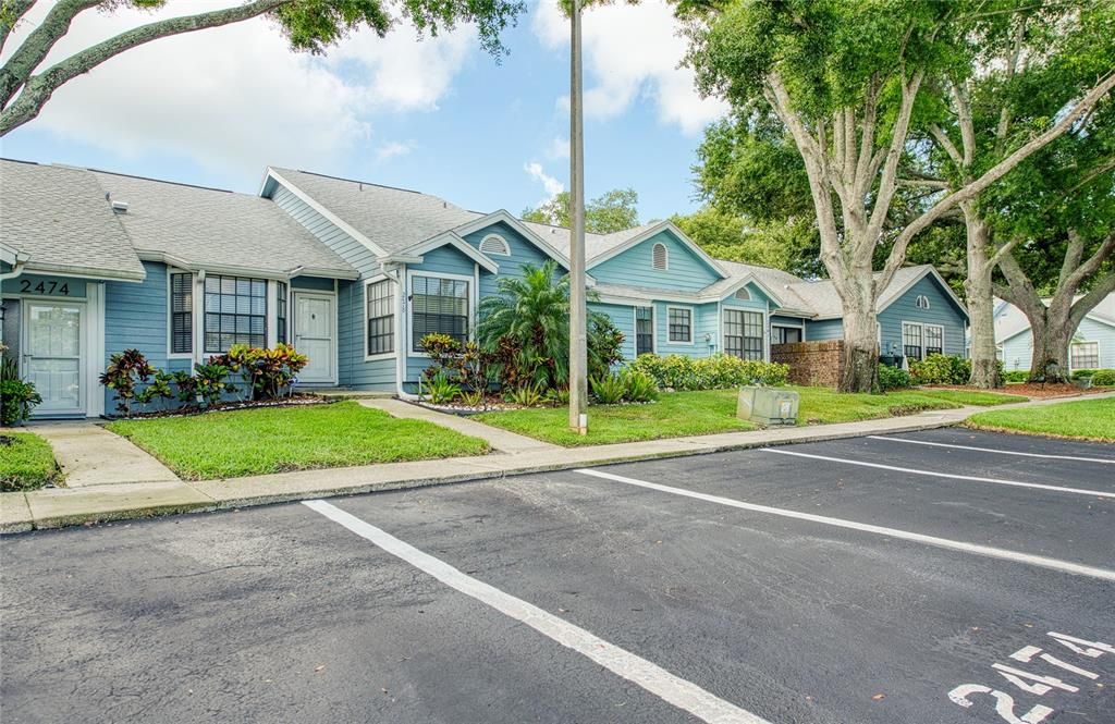 Active With Contract: $1,950 (2 beds, 2 baths, 1110 Square Feet)