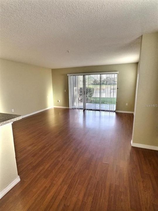 В аренду: $1,750 (2 спален, 2 ванн, 1388 Квадратных фут)