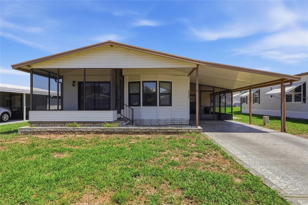 For Sale: $143,000 (2 beds, 2 baths, 960 Square Feet)