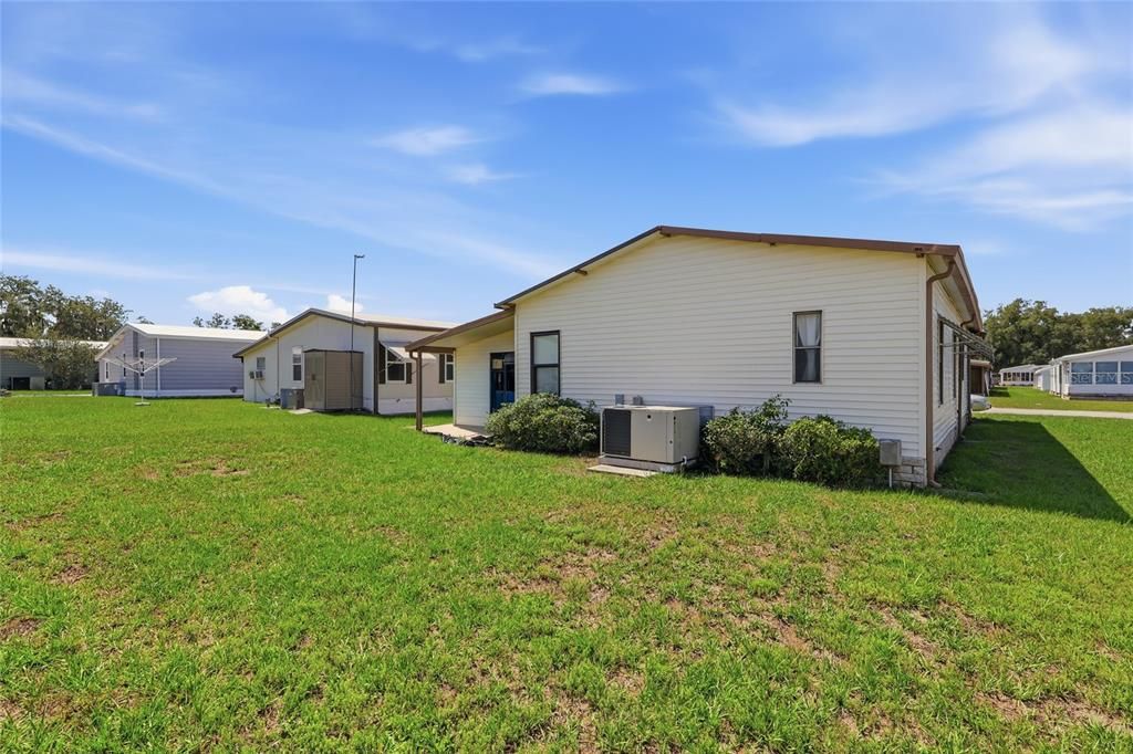 For Sale: $143,000 (2 beds, 2 baths, 960 Square Feet)