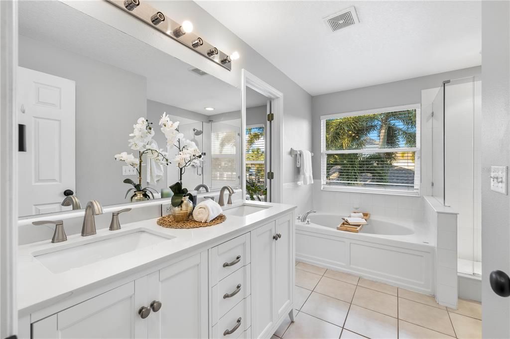 For Sale: $324,000 (3 beds, 2 baths, 1610 Square Feet)