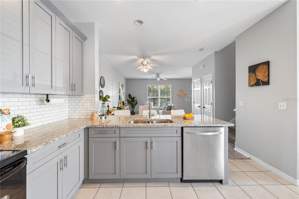 For Sale: $324,000 (3 beds, 2 baths, 1610 Square Feet)