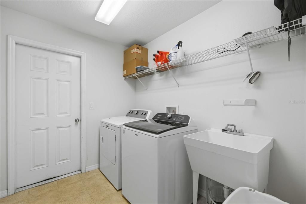 En Venta: $219,900 (3 camas, 2 baños, 1405 Pies cuadrados)