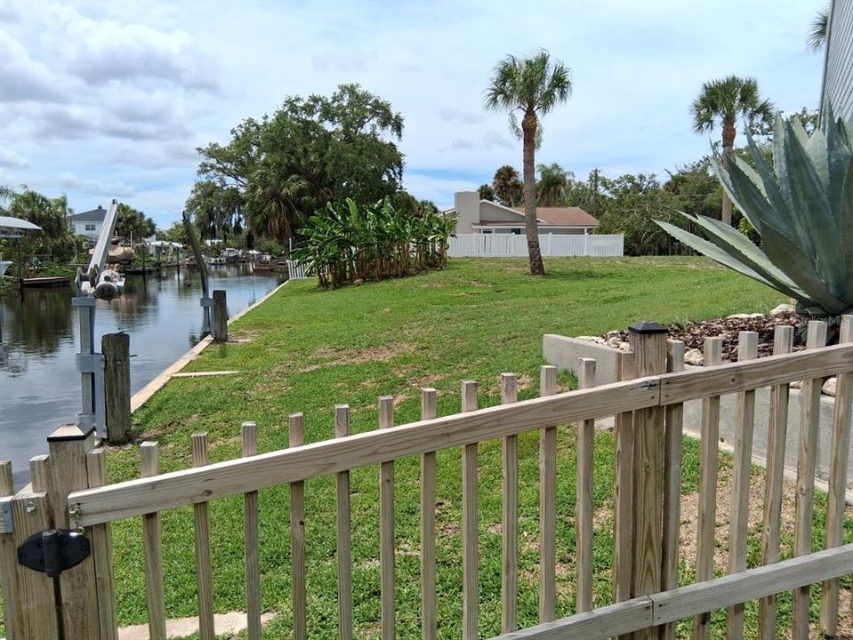 For Sale: $699,999 (3 beds, 2 baths, 1578 Square Feet)