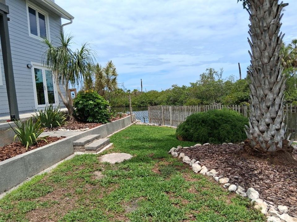 For Sale: $699,999 (3 beds, 2 baths, 1578 Square Feet)
