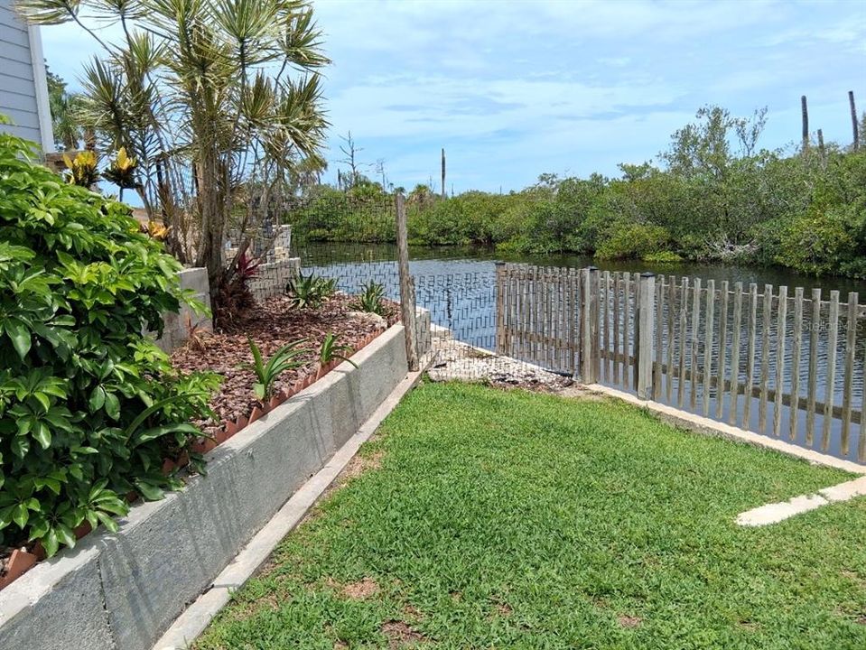 For Sale: $699,999 (3 beds, 2 baths, 1578 Square Feet)