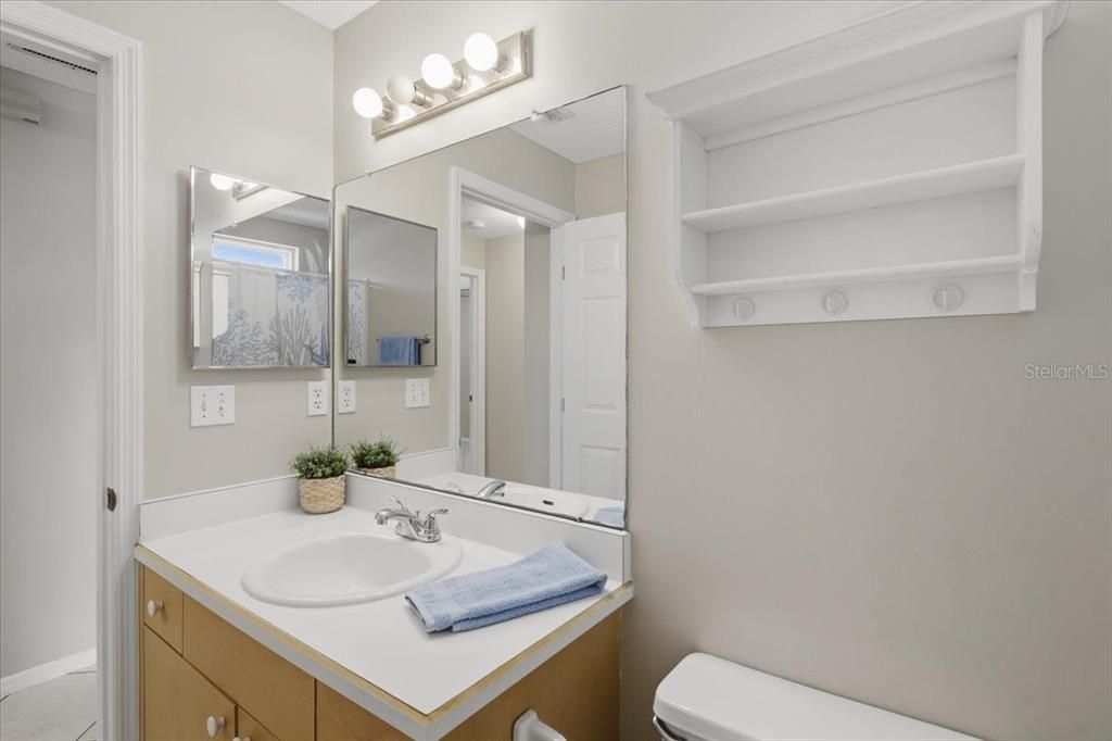 Active With Contract: $299,900 (3 beds, 2 baths, 1128 Square Feet)