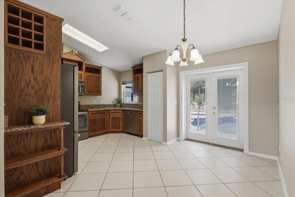 Active With Contract: $299,900 (3 beds, 2 baths, 1128 Square Feet)