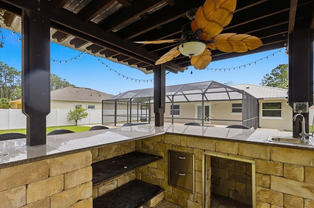Active With Contract: $299,900 (3 beds, 2 baths, 1128 Square Feet)