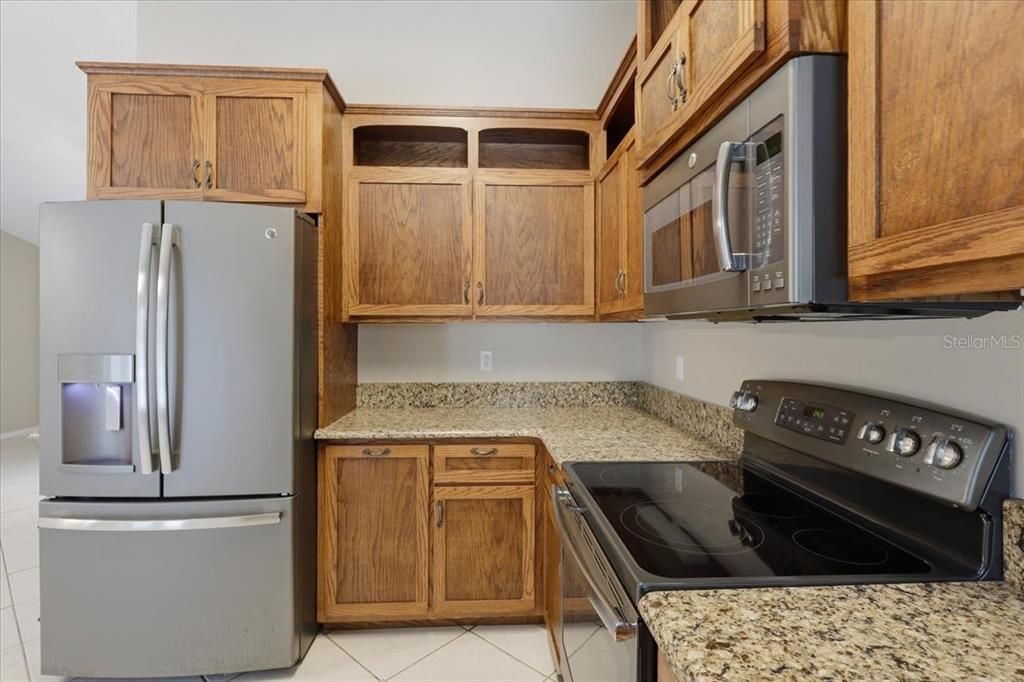 Active With Contract: $299,900 (3 beds, 2 baths, 1128 Square Feet)