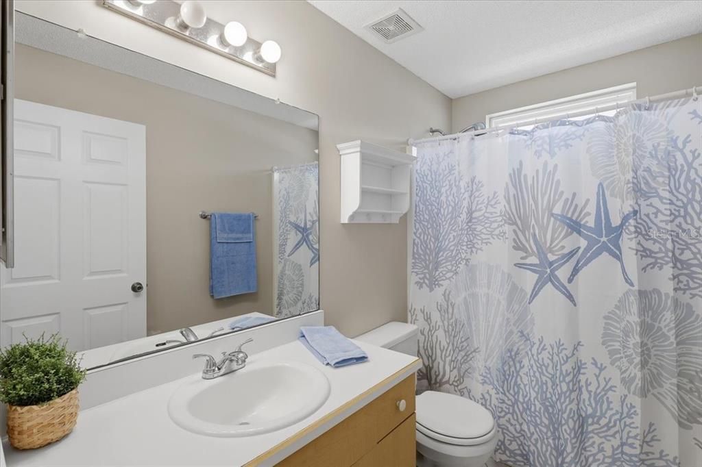 Active With Contract: $299,900 (3 beds, 2 baths, 1128 Square Feet)