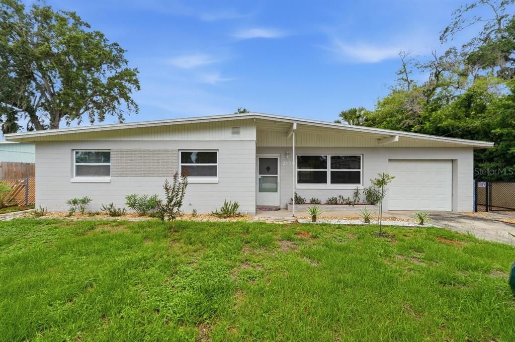 For Sale: $275,000 (3 beds, 1 baths, 1310 Square Feet)