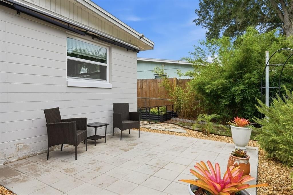 For Sale: $275,000 (3 beds, 1 baths, 1310 Square Feet)