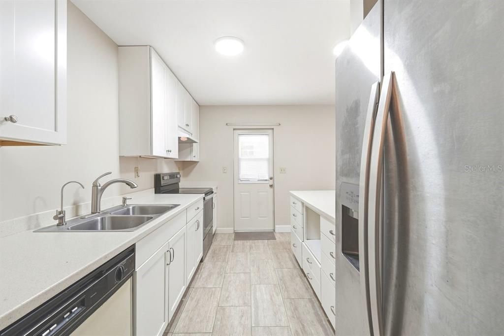 For Sale: $275,000 (3 beds, 1 baths, 1310 Square Feet)
