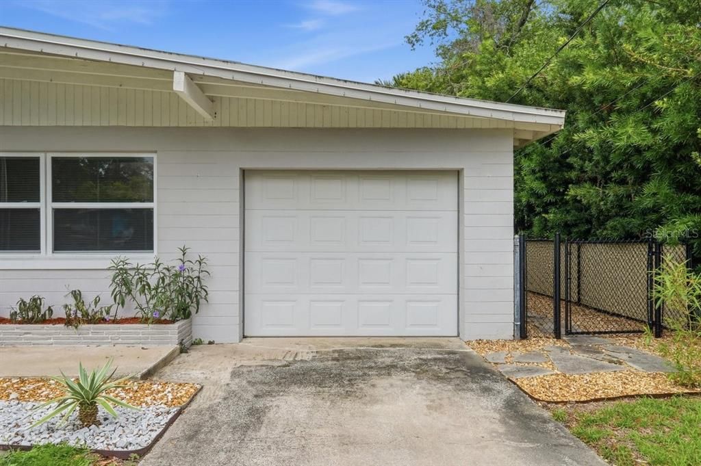 For Sale: $275,000 (3 beds, 1 baths, 1310 Square Feet)