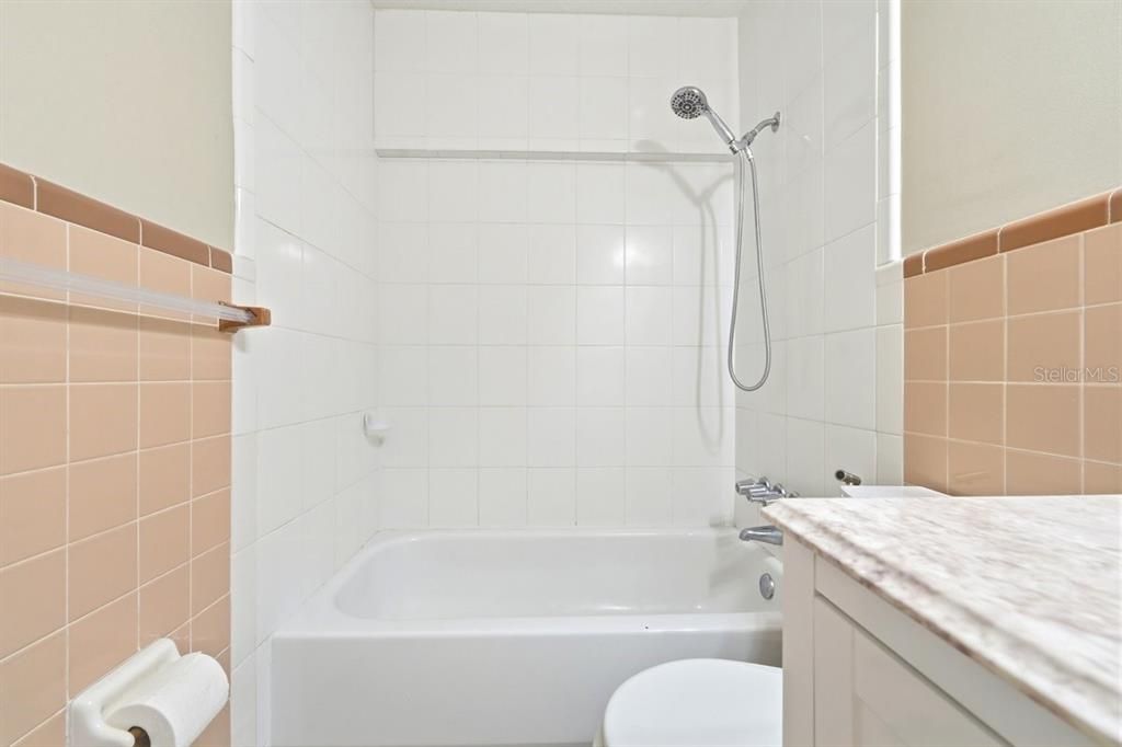 For Sale: $275,000 (3 beds, 1 baths, 1310 Square Feet)