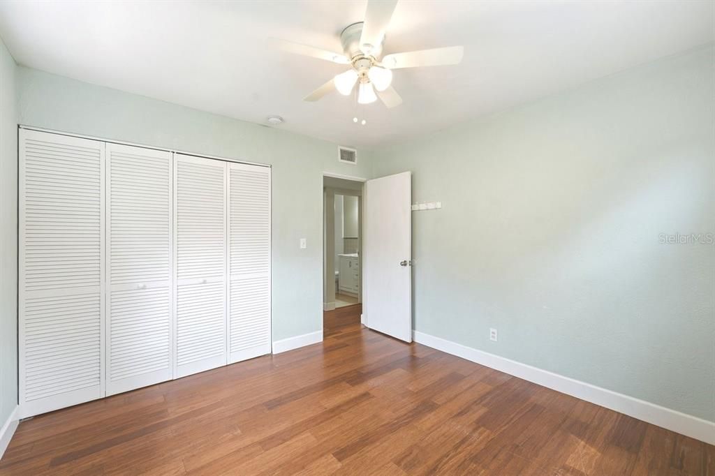 For Sale: $275,000 (3 beds, 1 baths, 1310 Square Feet)