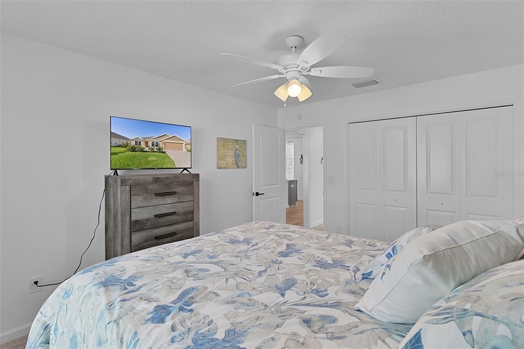 For Sale: $417,000 (3 beds, 2 baths, 1578 Square Feet)
