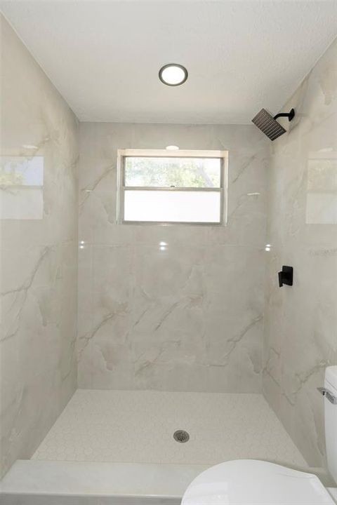 En Venta: $320,000 (3 camas, 3 baños, 1606 Pies cuadrados)