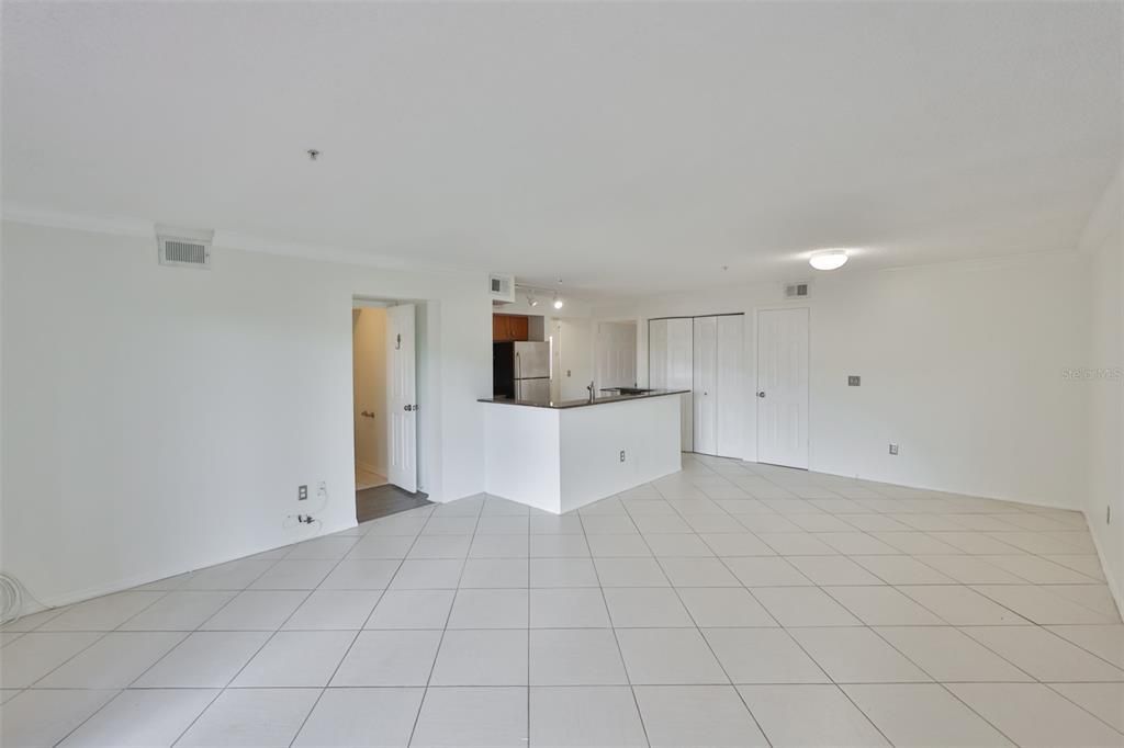 出租: $2,500 (3 贝兹, 2 浴室, 1294 平方英尺)