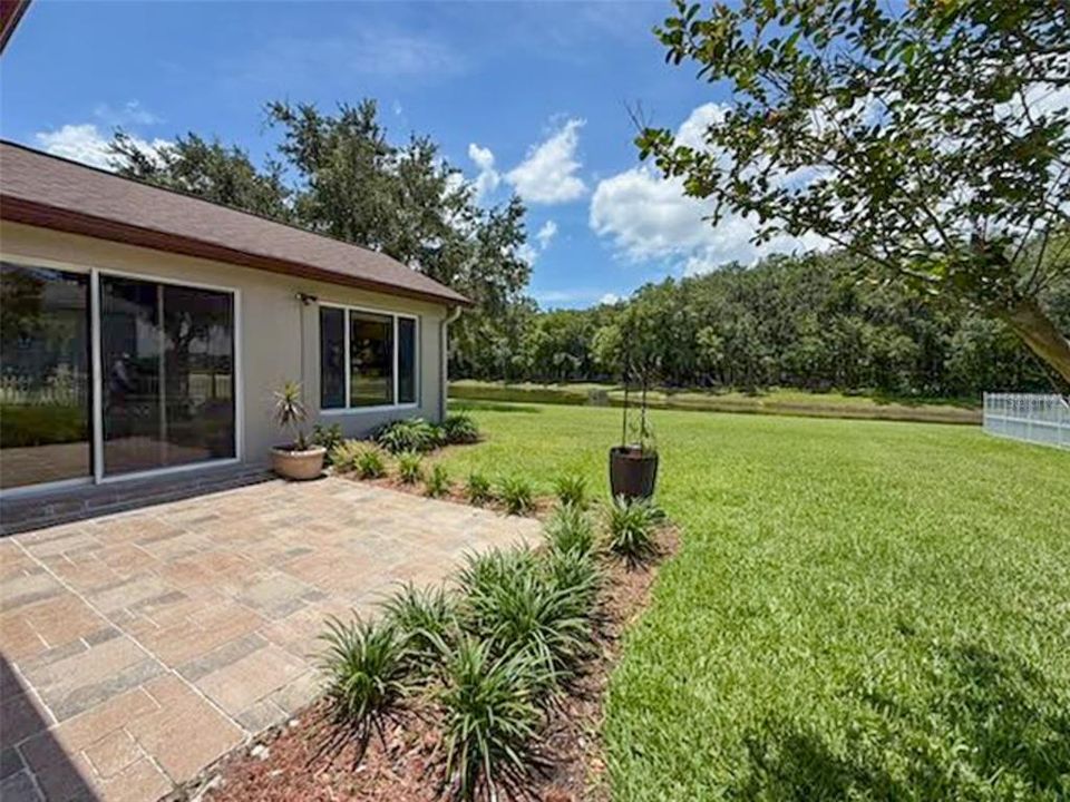 На продажу: $429,900 (3 спален, 2 ванн, 1966 Квадратных фут)