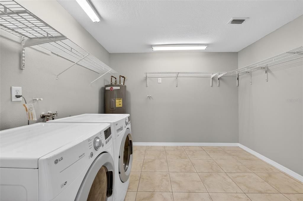 En Venta: $250,000 (2 camas, 1 baños, 1254 Pies cuadrados)