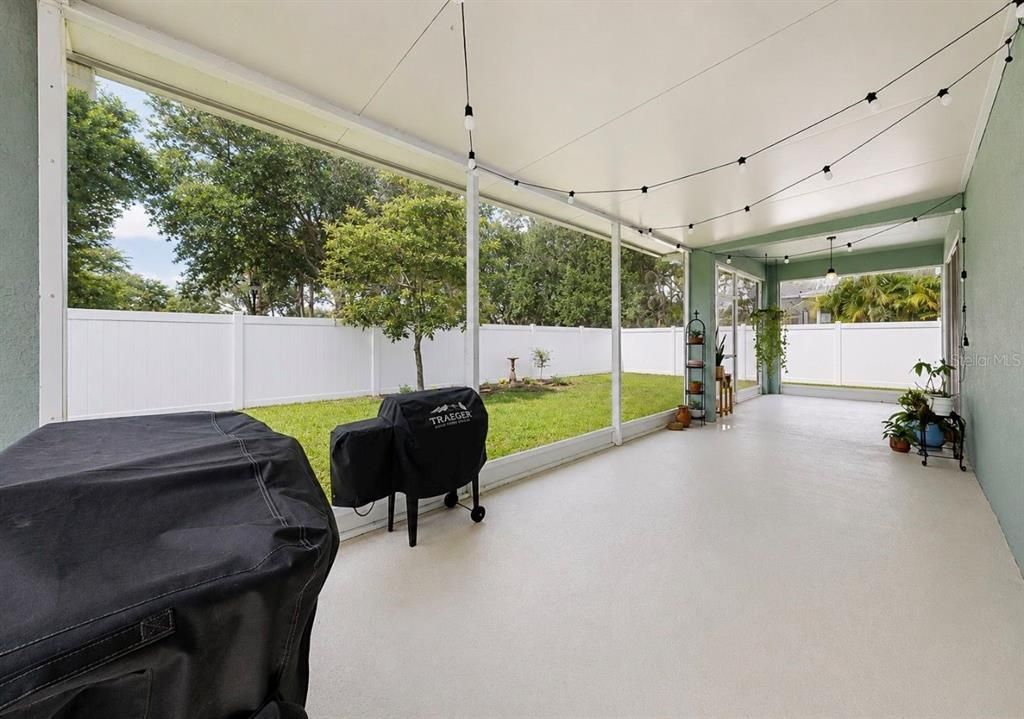 For Sale: $650,000 (5 beds, 4 baths, 3915 Square Feet)