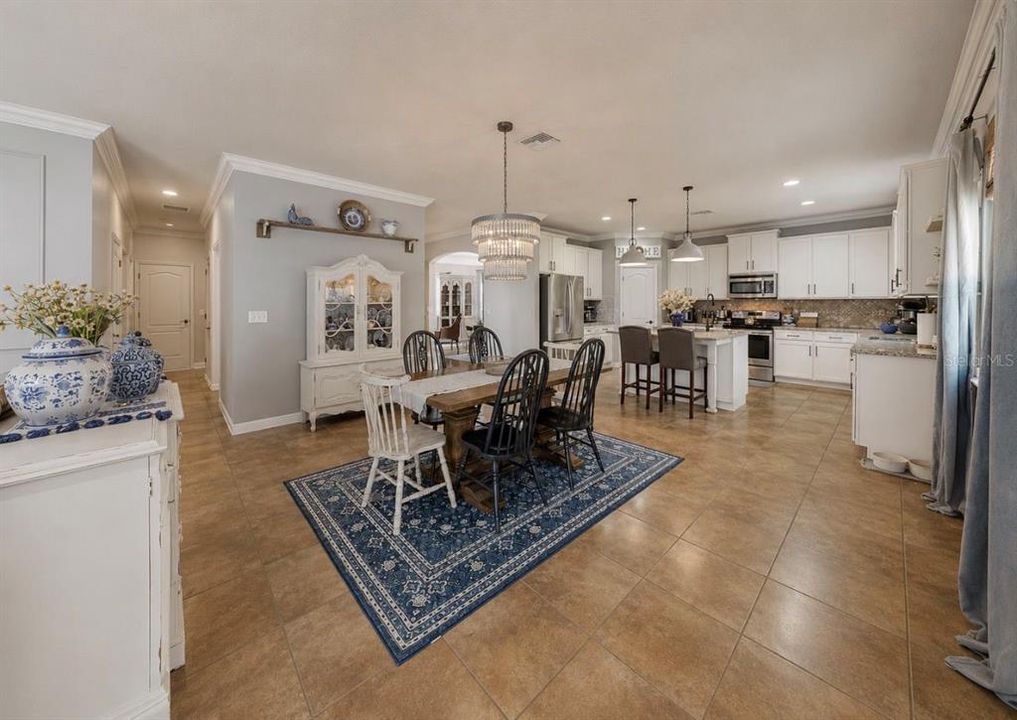 For Sale: $650,000 (5 beds, 4 baths, 3915 Square Feet)