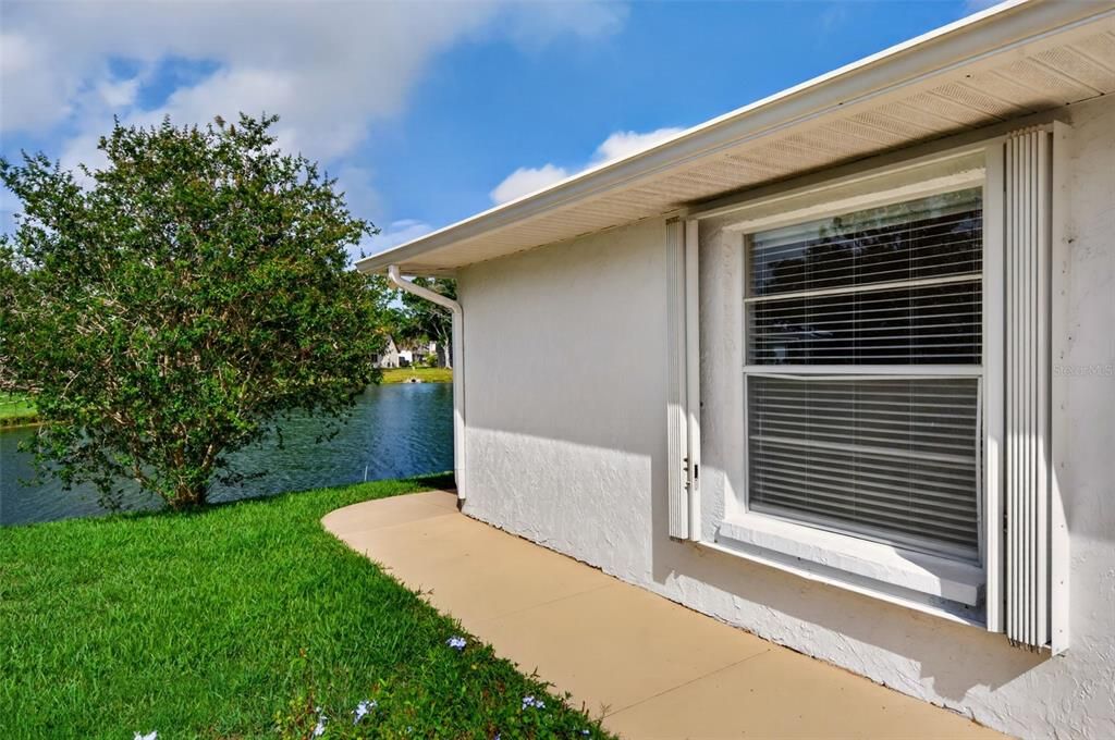 For Sale: $500,000 (3 beds, 2 baths, 2043 Square Feet)