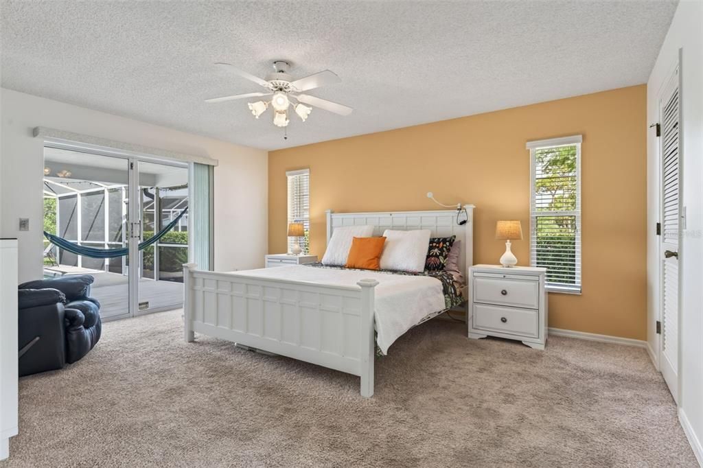 For Sale: $500,000 (3 beds, 2 baths, 2043 Square Feet)